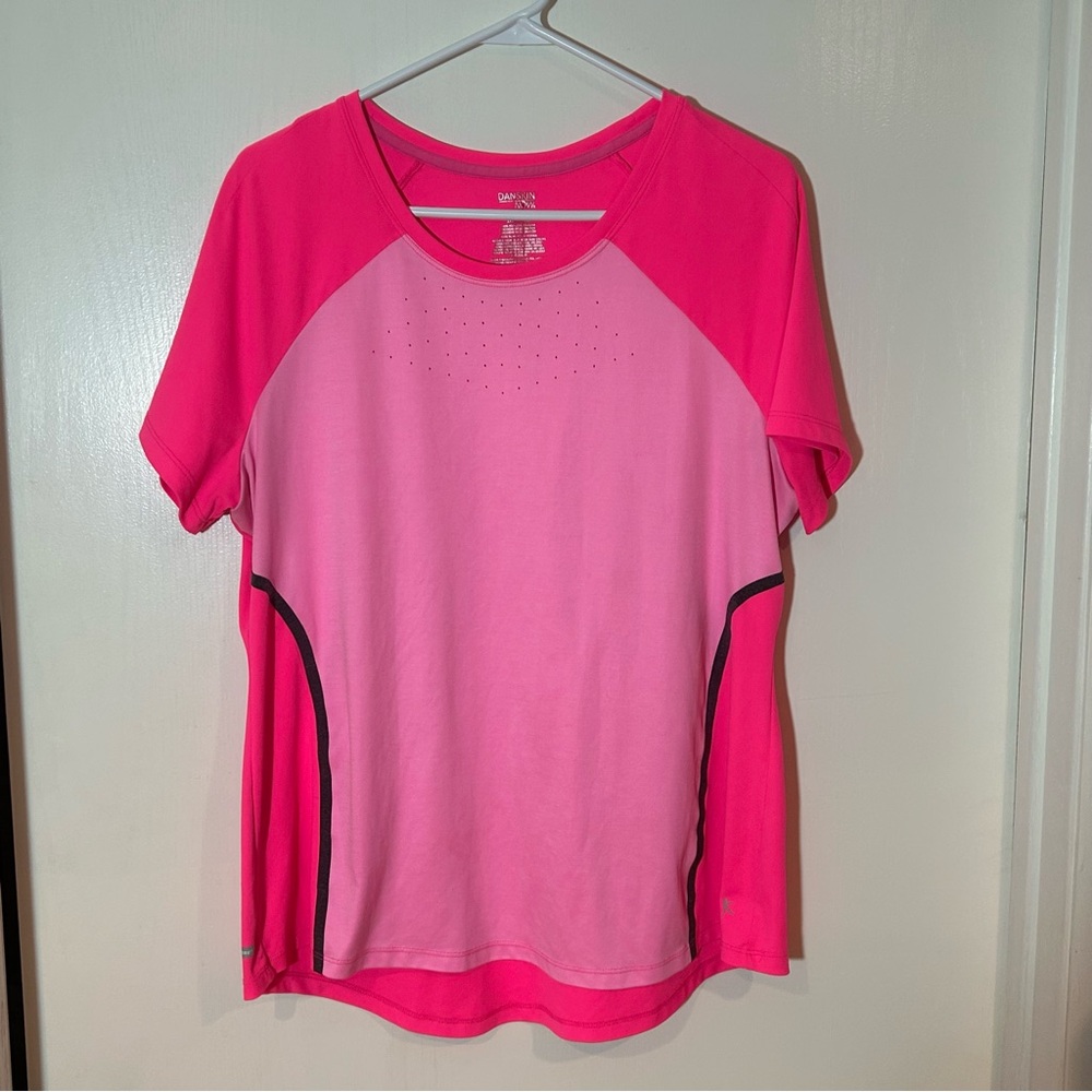 Danskin Now pink‎ semi fitted tee XXL 20